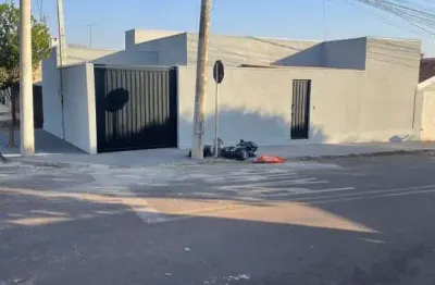 Imperdível! casa à venda em birigüi-sp, bairro jandaia residencial parque: 3 quartos, 1 suíte, 1 sala, 2 banheiros, 2 vagas, 100,00m².