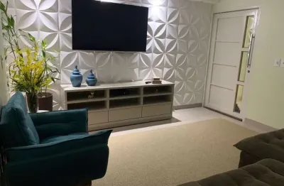 Imperdível! Casa à venda em Birigüi-SP, Residencial Prefeito Mário Crêm dos Santos: 2 quartos, 2 suítes, 2 salas, 3 banheiros, 1 vaga, 144m².