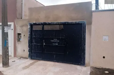 Casa à venda em Birigüi-SP, bairro Quemil: 2 quartos, 1 sala, 1 banheiro, 2 vagas, 52m². Oportunidade imperdível!