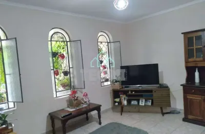 Sobrado com 4 dormitórios à venda, 252 m² por r$ 650.000,00 - vila marly - taubaté/sp