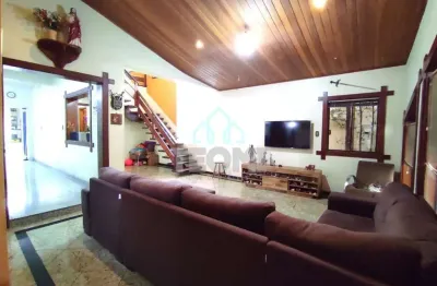 Taubaté village - sobrado com 5 dormitórios (2 suítes) à venda, 262 m² por r$ 1.350.000 - condomíni