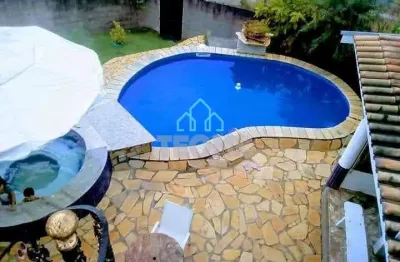 Casa à venda com 5 chalés, loteamento jardim maracaíbo, tremembé, sp