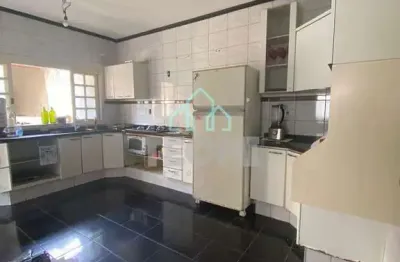 Casa com 1 quarto à venda no Parque São Cristóvão, Taubaté 