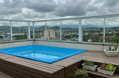 Cobertura de alto padrão em nova iguaçu, com piscina privativa e do condomínio