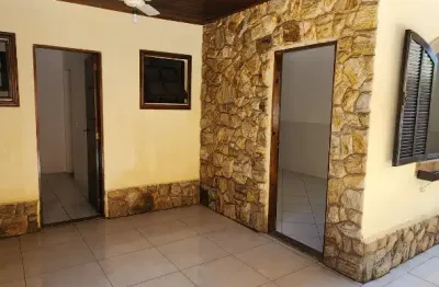 Casa excelente 2 quartos no bairro da luz em condomínio fechado!