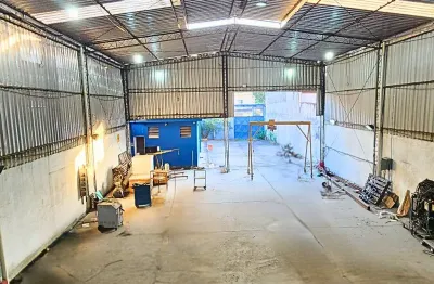 Galpão 600m²  - estrutura completa para seu negócio!
