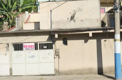 Casa com 3 quartos à venda na Estrada Miguel Couto, 826, Shangri-lá, Belford Roxo