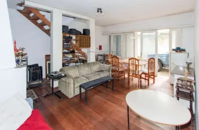 Casa com 3 quartos à venda na travessa pedra redonda, 267, jardim isabel, porto alegre por r$ 649.000