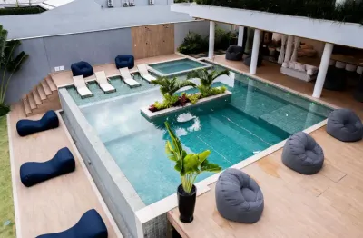 Belíssima mansão no condomínio villaggio felicitá na barra da tijuca