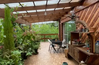 Lindo chalé à venda em suzano no condomínio clube de campo gate hill