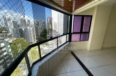 Vendo apartamento em setúbal com 03 quartos , área de lazer com piscina, localização prilegiada.