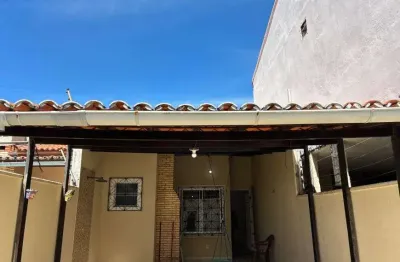 Casa com 3 quartos à venda na Rua Amélia Alves Bezerra, Parque Dois Irmãos, Fortaleza