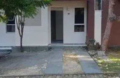 Casa em condomínio fechado com 2 quartos à venda na Avenida Palestina, Passaré, Fortaleza