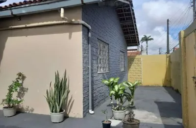 Casa com 3 quartos à venda na Rua Nereu Ramos, Vila Peri, Fortaleza