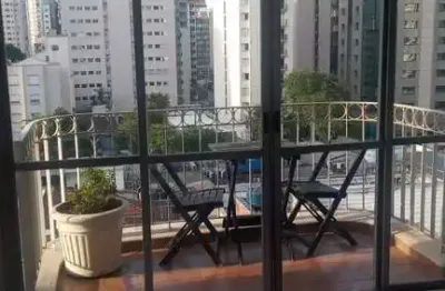 Apartamento de 2 quartos e 2 vagas de garagem, com armários embutidos 60m2