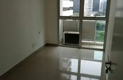 Sala coml. venda ,aclimação , 2 ambientes , copa, banheiro, 1 vaga ,50m2