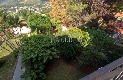 Sobrado à venda com 3 suítes e um quintal incrível! além da vista panorâmica...