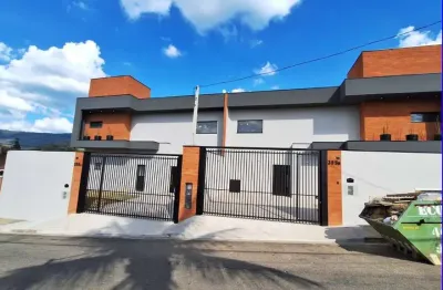 Sobrado à venda novo em excelente localização na vila giglio!