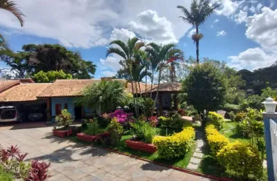 Casa à venda em atibaia-sp, bairro jardim paulista: 3 quartos, 1 suíte, 3 salas, 4 banheiros, 8 vagas de garagem, 945 m².