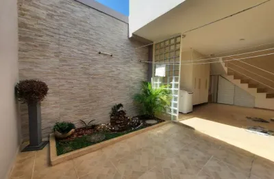 Casa térrea com 3 dormitórios prox. lucas n. garcez