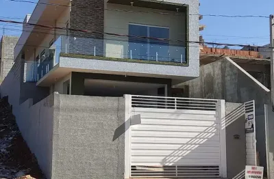 Sobrado novo, recém construído, na cidade de bom jesus dos perdões!