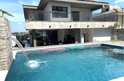 Linda casa em condomínio com 4 dormitórios. entre mairiporã/atibaia!
