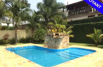 Casa de luxo em condomínio à venda em atibaia-sp - jardim flamboyant b  3 quartos, 3 suítes, 3 salas, 6 banheiros, 4 vagas, 490m²