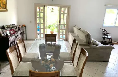 Casa à venda em atibaia-sp, bairro cidade satélite: 3 quartos, 1 suíte, 2 salas, 2 vagas de garagem, 360m² de área!