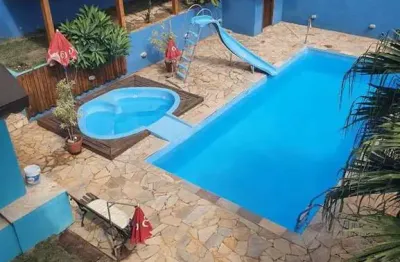Maravilhoso imóvel em condomínio com fundos para a represa em piracaia-sp