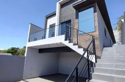 Casa térrea com acesso por escadas á venda com 3 quartos