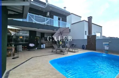 Sobrado á venda com piscina em condomínio na cidade de atibaia-sp