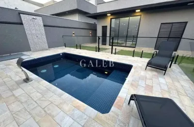 Casa térrea em condomínio fechado à venda, 3 quartos sendo todos suítes, piscina