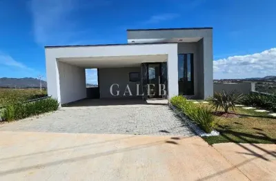 Casa em condomínio de luxo na cachoeira - atibaia-sp: 3 quartos, 3 suítes, 3 salas, 5 banheiros, 4 vagas e 182,50m².