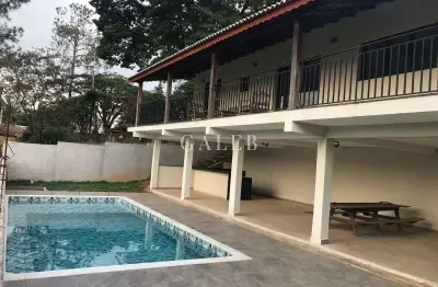 Casa ou Chácara perto da cidade à venda com 3 quartos e com piscina