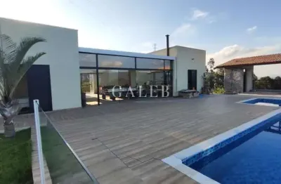 Casa à venda em atibaia-sp, jardim estância brasil! 3 quartos, 1 suíte, 2 salas, 4 banheiros, 6 vagas.