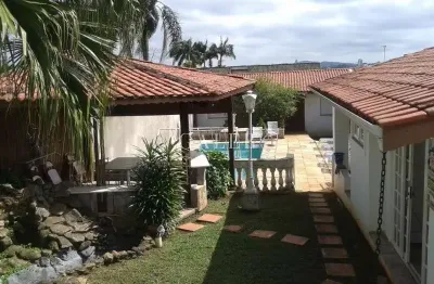 Casa para venda na vila espéria ou giglio, atibaia-sp: 4 quartos, 1 suíte, 3 salas, 3 banheiros, 6 vagas, 300m² a/c.