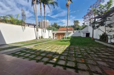 Imperdível casa à venda em atibaia-sp, jardim paulista: 3 suítes,  + 01 edícula com banheiro, 2 salas, 4 banheiros, 4 vagas, 390m²!