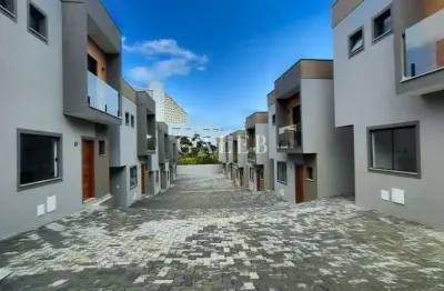 Casa em Condomínio à Venda em Atibaia-SP, Bairro Jardim Santo Antônio: 2 Quartos, 2 Suítes, lavabo, 1 Sala, 2 Banheiros, 2 Vagas, 78m².