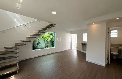 Imperdível: casa à venda em atibaia-sp, 2 quartos, 2 suítes, 2 salas, 2 vagas de garagem,  na vila giglio. confira!