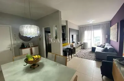 Oportunidade!! lindo apartamento porteira fechada no resid. toscana, 02 dormitórios, sendo 01 suíte, sala 02 ambientes com varanda, cozinha americana