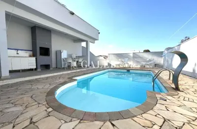 Casa à venda em Atibaia-SP, Jardim Paulista, 3 suítes + escritório, 3 salas, piscina, 4 vagas, 408m²,