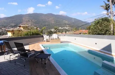 Impecável residência para venda em atibaia-sp, vila petrópolis: 3 quartos, 3 suítes, 1 sala, 4 banheiros, 4 vagas de garagem, 410m².