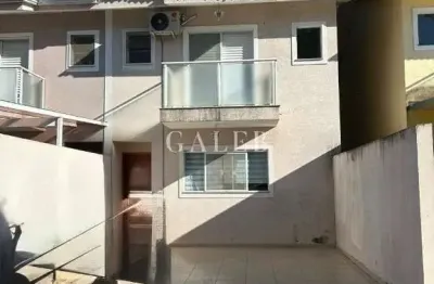 Casa em condomínio em atibaia, com  2 quartos, 2 suítes, 1 sala, 3 banheiros, 2 vagas de garagem, 72m² de área.