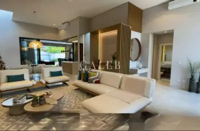Imperdível casa de luxo à venda em condomínio figueira garden, porteira fechada atibaia-sp  5 quartos, 4 suítes, 3 salas, 6 banheiros, 6 vagas