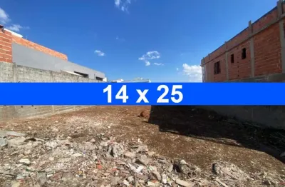 Pode construir apartamentos, lotes planos, bairro planejado