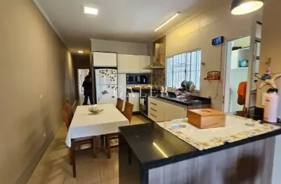 Casa com 2 quartos à venda no Jardim Santo Antônio, Atibaia 