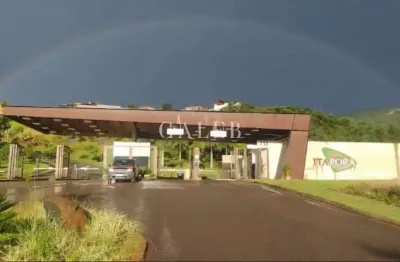 Terreno à venda com 1.396,49m² em condomínio,  dentro da cidade