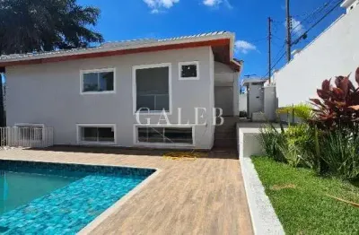 À venda no Jd.Paulista, 4 dormitórios sendo 2 suítes,  piscina