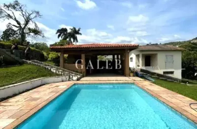 Chácara de 3 quartos à venda em atibaia-sp, jardim estância brasil: 1 suíte, 2 salas, 3 banheiros, 6 vagas, 6.138m². venha conferir!