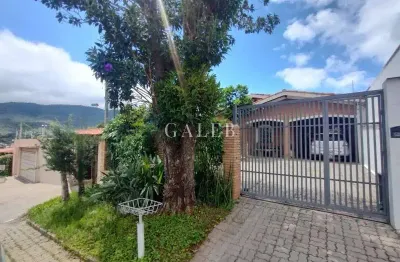 Casa térrea 4 quartos piscina proxima a lucas n. garcez 500m2 terreno